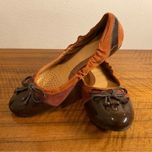 NWOT Nurture Leather Brown Flats
